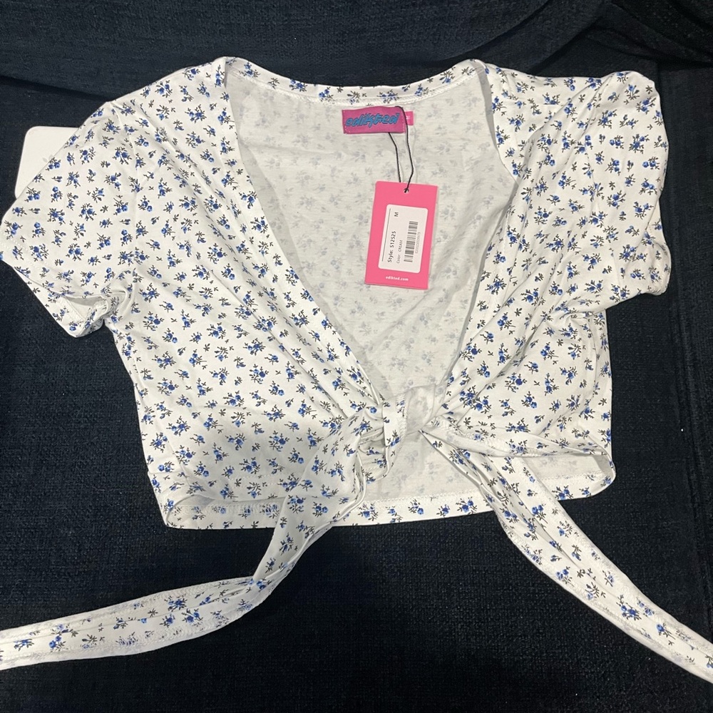 Edikted floral wrap around top NWT